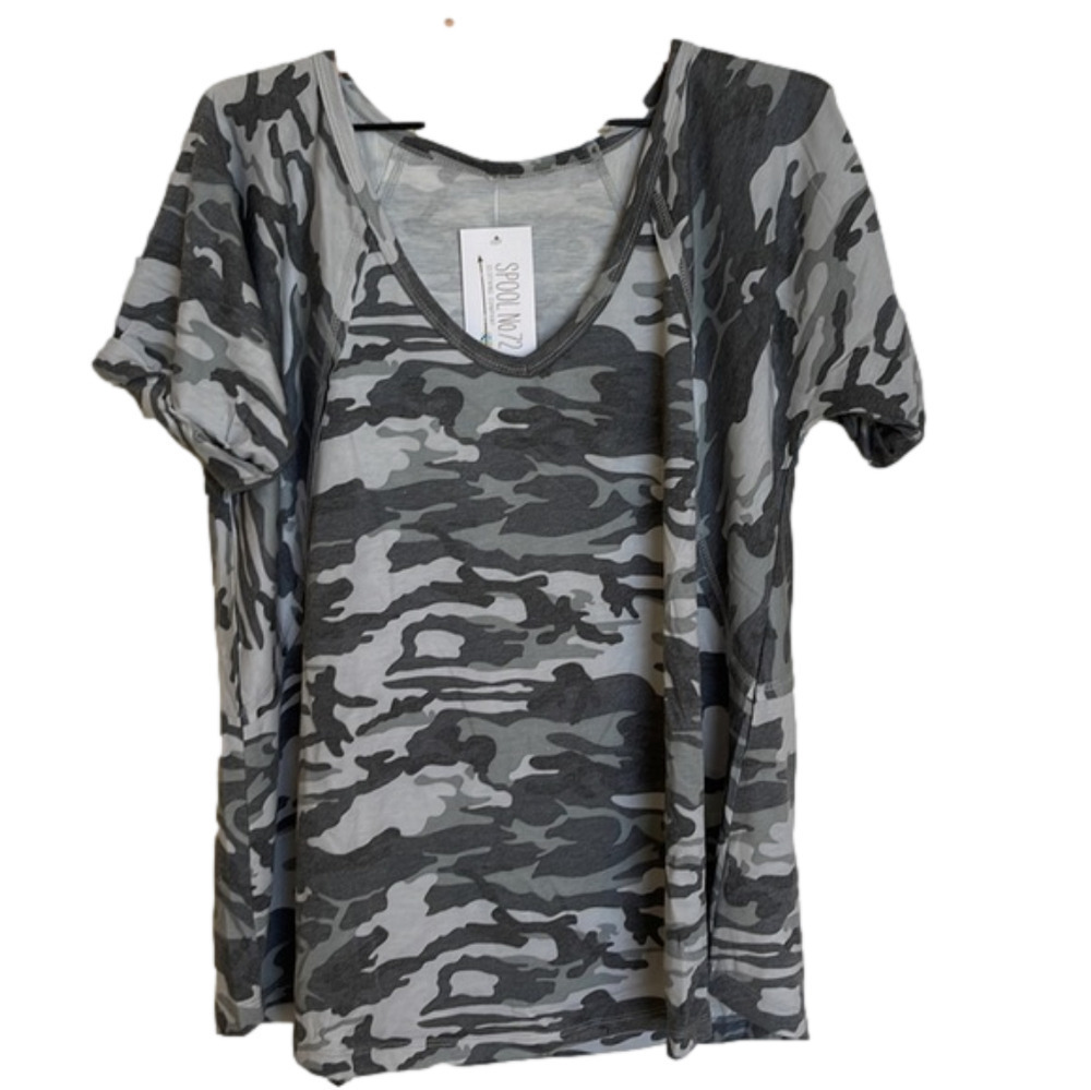 𝅺Oversized CAMO polyester rayon spandex blend short sleeve T-shirt